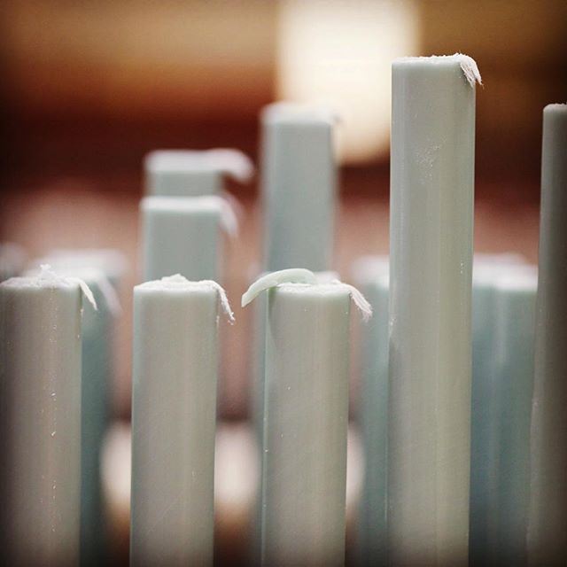Meanwhile, back at our eco-factory in Wiltshire we are busy manufacturing our dining candles
🕯🕯🕯 #TrueGraceBespoke
#EssenceOfEnglandTG
#AsItShouldBeTG
#TrueGraceTG
#handmade
#makers
#carefullycrafted